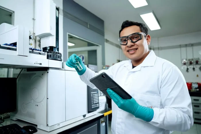 نصب و راه‌اندازی تجهیزات آزمایشگاهی